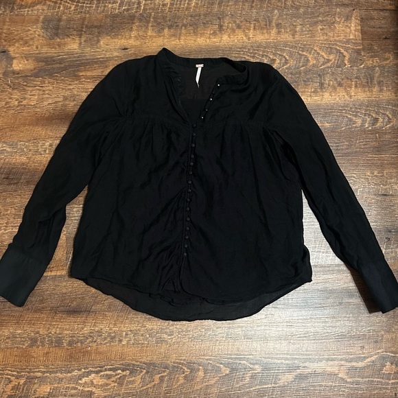 Free People Women’s Blouse Size XS Black Sheer Top Button Up Lined Silk Blend - Picture 3 of 5